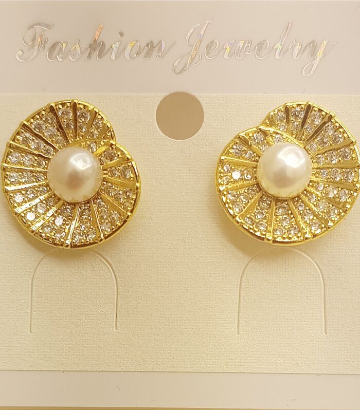 Pearl Earring