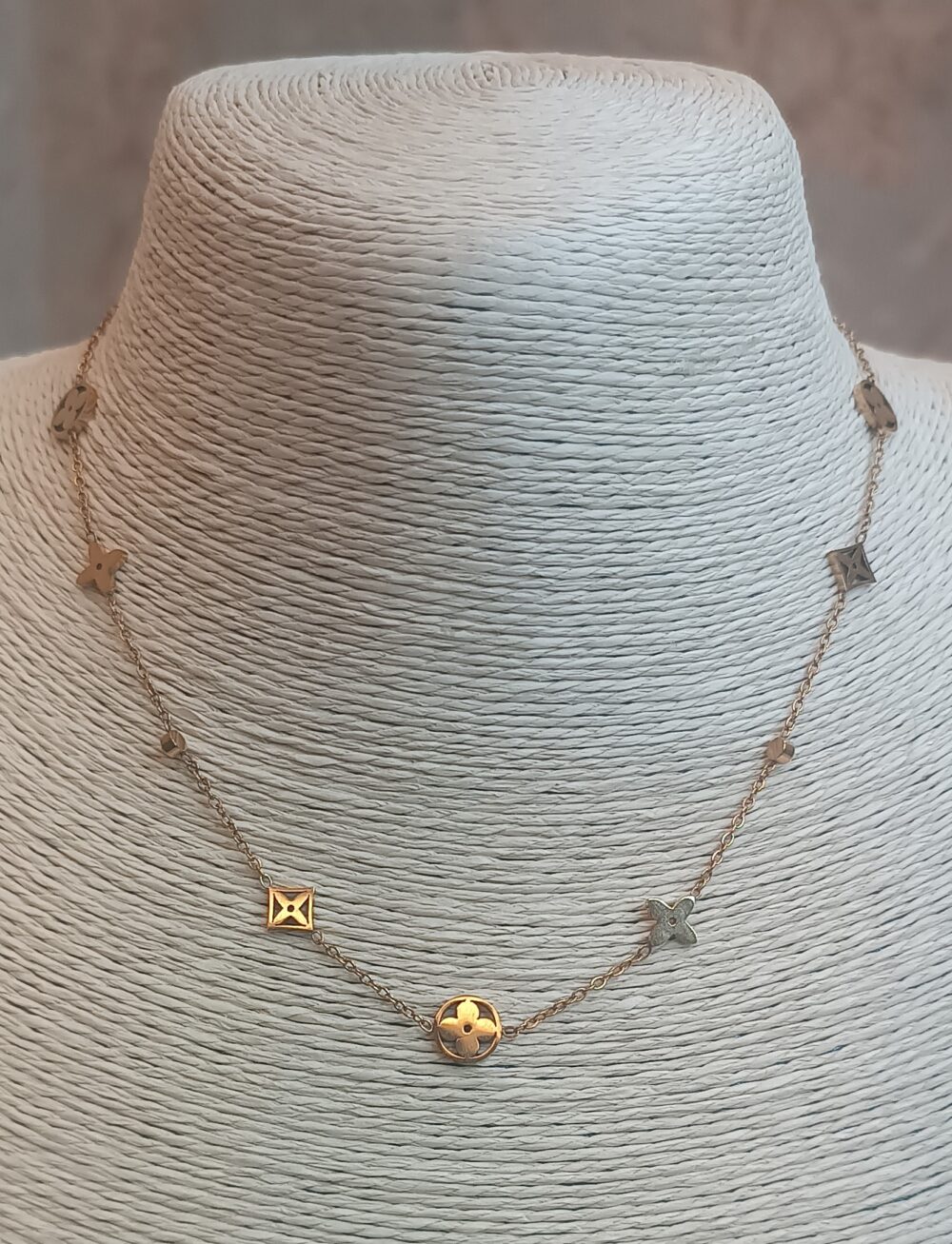 Neck Piece