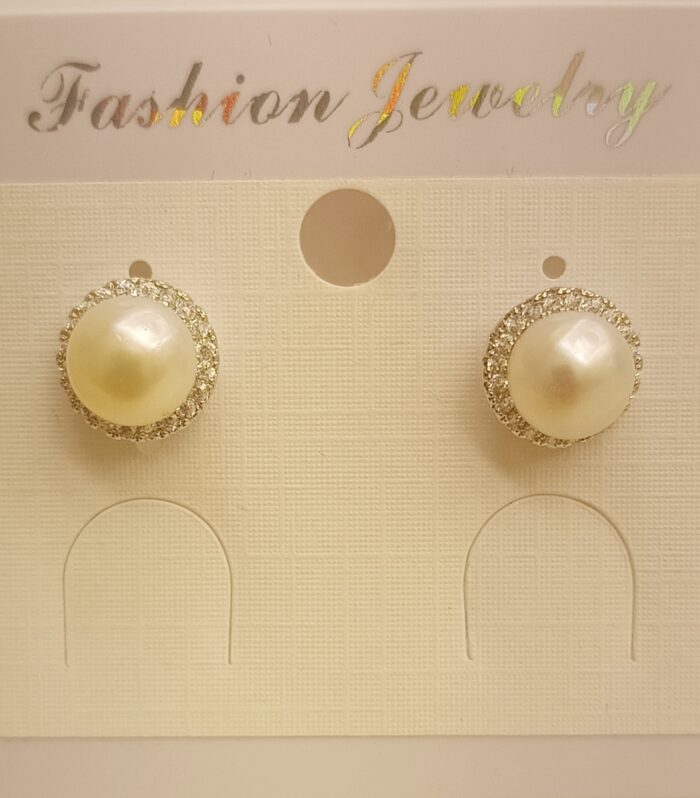 Pearl Earring