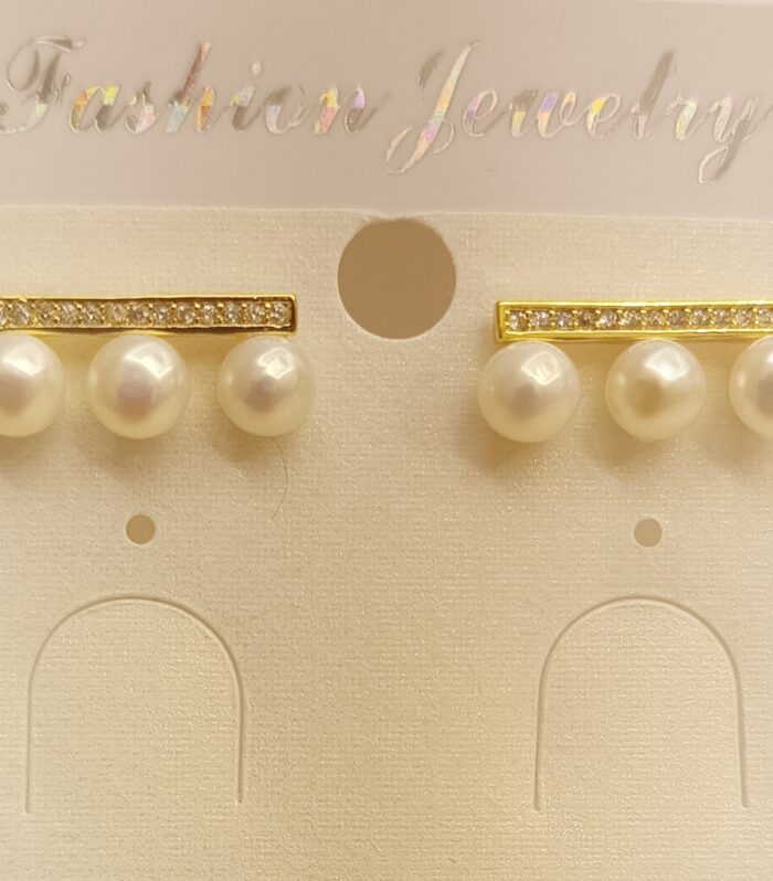 Pearl Earring